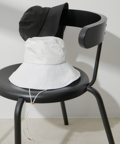 VIS（ビス）の「【首の日焼け軽減】前後で使えるつば広ハット（ハット・レディース・ホワイト/ブラック・FREE）」の16枚目の写真