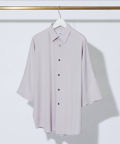 AH ABAHOUSE(エーエイチアバハウス)の「【AH ABAHOUSE】トロミ ドルマンスリーブ 半袖シャツ(シャツ/ブラウス・メンズ・ダークグリーン/ホワイト/チャコールグレー/ブラック/グレイッシュベージュ/パープル・フリー)」の5枚目の写真