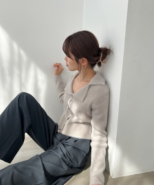 Olu.（オルドット）の「フェザーデザインカラーカーディガン（ニット/セーター・レディース・ライトグレー/アイボリー・FREE）」の15枚目の写真