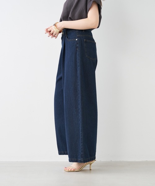 MICA&DEAL（マイカ＆ディール）の「ワイドデニムパンツ（デニムパンツ・レディース・ベージュ/インディゴブルー/ブルー・38/36）」の21枚目の写真