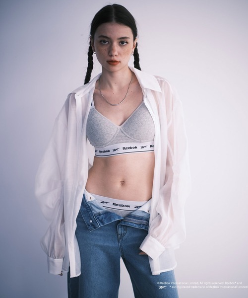 Reebok（リーボック）の「【WEB限定】【Reebok/リーボック】別注ブラトップ（スポーツブラ・レディース・グレー/ブラック・MEDIUM）」の4枚目の写真