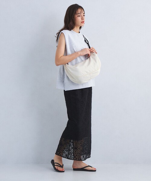 green label relaxing（グリーンレーベルリラクシング）の「2WAY ハッスイ ショルダー バッグ -はっ水-（ショルダーバッグ・レディース・オフホワイト/ブラック/ベージュ・FREE）」の4枚目の写真