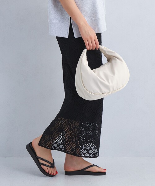 green label relaxing（グリーンレーベルリラクシング）の「2WAY ハッスイ ショルダー バッグ -はっ水-（ショルダーバッグ・レディース・オフホワイト/ブラック/ベージュ・FREE）」の5枚目の写真