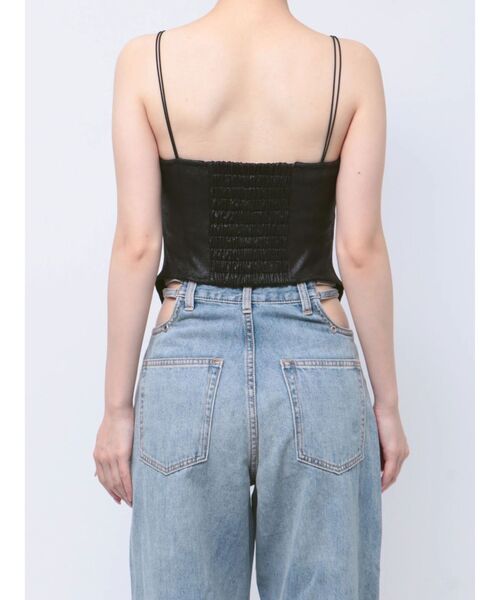 EVRIS（エヴリス）の「フェイクレザーキャミトップス（キャミソール・レディース・ブラック/ブルー/ブラウン・FREE）」の13枚目の写真