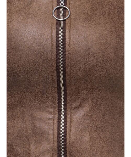 EVRIS（エヴリス）の「フェイクレザーキャミトップス（キャミソール・レディース・ブラック/ブルー/ブラウン・FREE）」の19枚目の写真