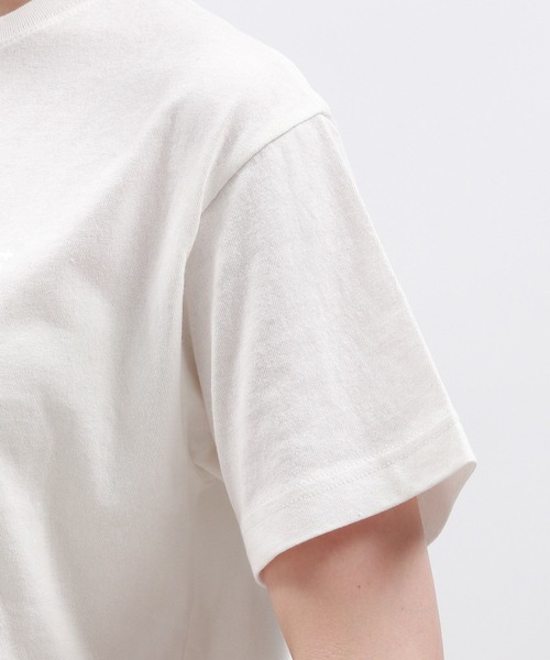 LAKOLE（ラコレ）の「タウンフォトTEE / 127795（Tシャツ/カットソー・レディース・ブラック/ホワイト系/ホワイト系1/ブルー・SMALL/MEDIUM）」の8枚目の写真