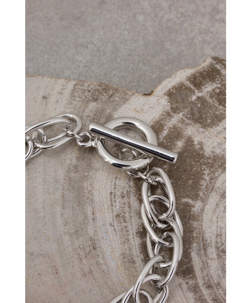 AZUL by moussy(アズールバイマウジー)の「ボリュームチェーンブレスレット(ブレスレット・レディース・ゴールド系その他/シルバー・FREE)」の4枚目の写真