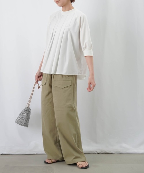 LUCA/LADY LUCK LUCA（ルカ/レディラックルカ）の「LC/LLL ドッキングタックラグランカットソー / 五分袖タックデザインプルオーバー（Tシャツ/カットソー・レディース・ブラック/ブルー/オフホワイト・FREE）」の19枚目の写真