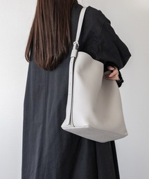 【RIPANI】レザーショルダーバッグ(Q46356)