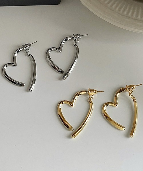 HALEY PESCA（ヘーリーペスカ）の「HALEY PESCA/ペアハートピアス（ピアス（両耳用）・レディース・シルバー/ゴールド・FREE）」の7枚目の写真