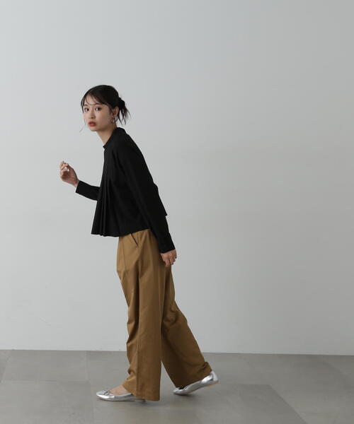 N.(N. Natural Beauty Basic)(エヌエヌナチュラルビューティーベーシック)の「◆スタンドカラーショートタックブラウス(シャツ/ブラウス・レディース・ホワイト/ブラック/ブルー・MEDIUM)」の12枚目の写真