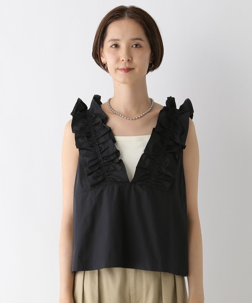 LEPSIM(レプシィム)の「深Vフリルノースリーブブラウス 142950(シャツ/ブラウス・レディース・グレイッシュベージュ/ブラック・FREE)」の4枚目の写真