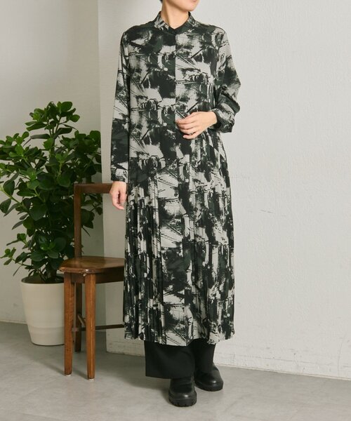 セール】長袖斜めプリーツワンピース【SUM1 STYLE(スミ スタイル