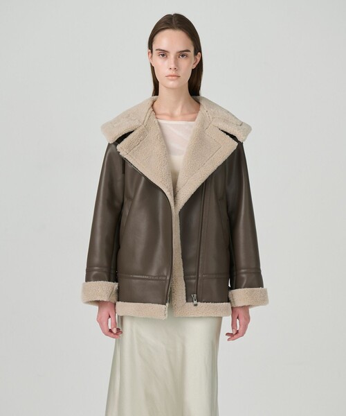 GRACE CONTINENTAL（グレースコンチネンタル）の「フェイクムートンフライトジャケット（その他アウター・レディース・ブラウン/ブラック・36）」の2枚目の写真