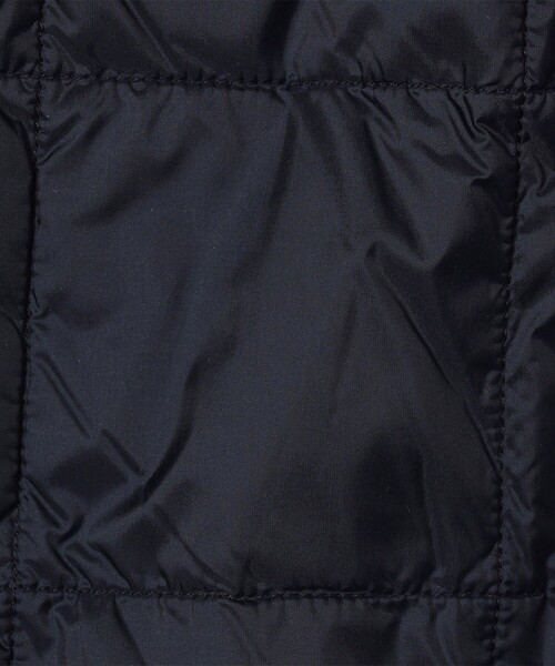 FREAK'S STORE（フリークスストア）の「限定展開 TAION/タイオン ベーシック Vネックボタン インナーダウンベスト / V NECK DOWN VEST / TAION-001（ダウンベスト・メンズ・オリーブ/ブラック/インディゴブルー/チャコールグレー・MEDIUM/SMALL/X-LARGE/LARGE）」の20枚目の写真