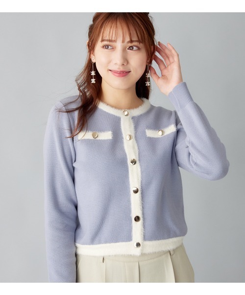 alotta(アロッタ)の「もっちりタッチフェザー配色ニットカーデ(カーディガン/ボレロ・レディース・ブラック/ライトブルー・M/LL/L)」の17枚目の写真
