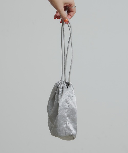 CIAOPANIC TYPY（チャオパニックティピー）の「チェーン付きサテンスタッズ巾着ミニBAG（ショルダーバッグ・レディース・ブラウン/グレー/カーキ/ブラック・ONE SIZE）」の10枚目の写真