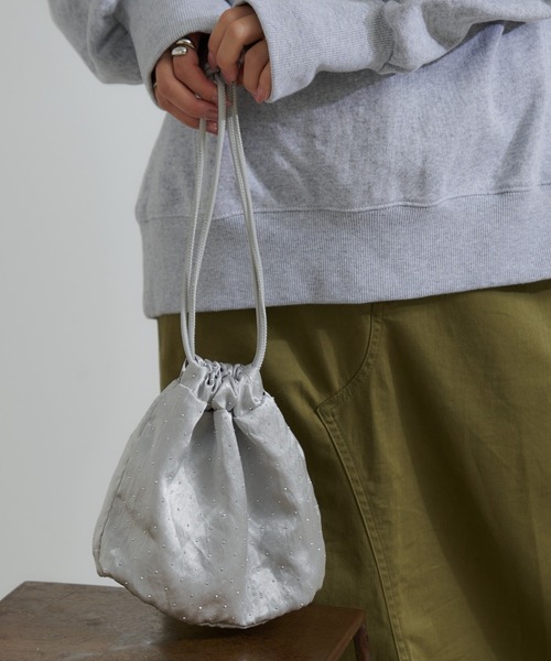 セール】チェーン付きサテンスタッズ巾着ミニBAG（ショルダー