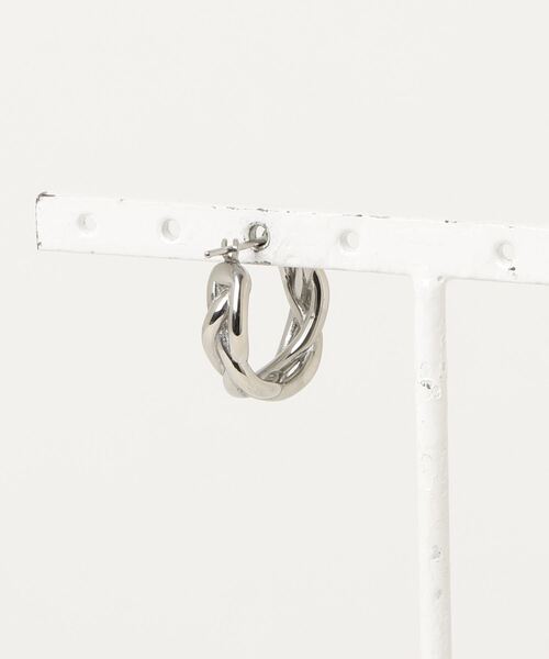 ANCHOR(アンカー)の「チェーン フープピアス(ピアス(片耳用)・メンズ・シルバー・FREE)」の2枚目の写真