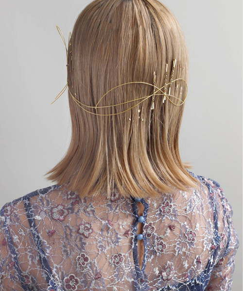 ANEMONE（アネモネ）の「ホイルフレーク付水引ヘアアレンジセット（カチューシャ・レディース・マルチ/ゴールド・FREE）」の12枚目の写真