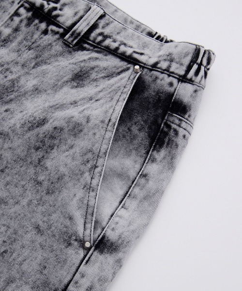 Loose/ルース(ルース)の「フェイデッド ワイドバギーカーブデニムパンツ(デニムパンツ・メンズ・ブラック/ホワイト・XS/S/M/L)」の10枚目の写真