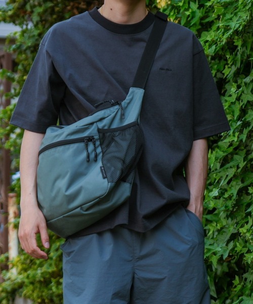 Everyday Use Middle Shoulder Bag ショルダーバッグ