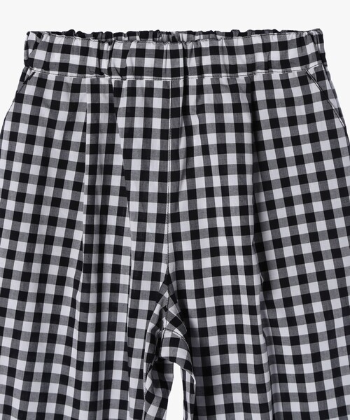 agnes b.（アニエスベー）の「CAV7 E PANTALON キッズ パンツ（その他パンツ・キッズ・ブラック・10YEAR/12YEAR/8YEAR/6YEAR/4YEAR）」の3枚目の写真