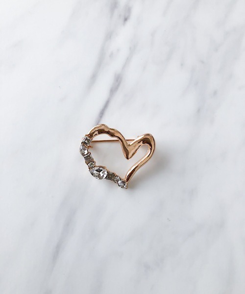 セール】メタルハートブローチ（ブローチ/コサージュ