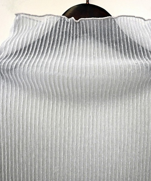 STYLEBLOCK（スタイルブロック）の「ラメプリーツシアータートルトップス（Tシャツ/カットソー・レディース・オフホワイト/グレー/ライトベージュ/ブラック/ピンク・M）」の8枚目の写真