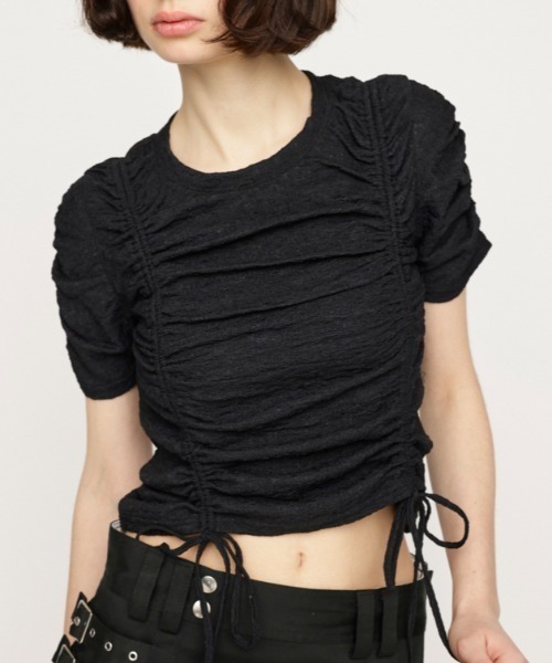 SLY(スライ)の「SHIRRING CUT TOPS シャーリング カット トップス 夏服 半袖(Tシャツ/カットソー・レディース・オフホワイト/ブラック/ライトブルー・FREE)」の3枚目の写真