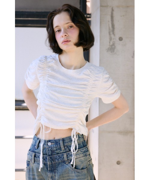 SLY(スライ)の「SHIRRING CUT TOPS シャーリング カット トップス 夏服 半袖(Tシャツ/カットソー・レディース・オフホワイト/ブラック/ライトブルー・FREE)」の10枚目の写真