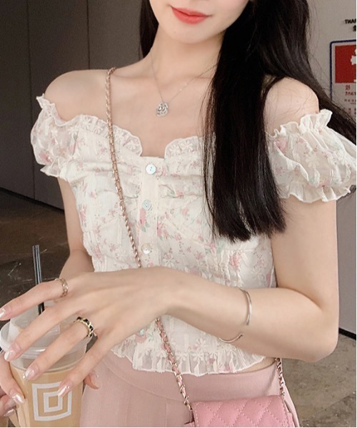 gossip!ロサンゼルス(ゴシップロサンゼルス)の「Y2K風 【夏新作】レトロ 小花柄レース パフスリーブ トップス(Tシャツ/カットソー・レディース・オフホワイト・FREE)」の7枚目の写真