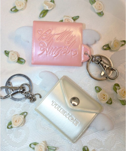 THENCE（デンス）の「THENCE／ミニアルバムキーホルダー（ステーショナリー・レディース・ピンク/クリーム・0）」の3枚目の写真