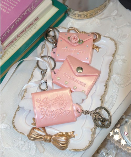 THENCE（デンス）の「THENCE／ミニアルバムキーホルダー（ステーショナリー・レディース・ピンク/クリーム・0）」の5枚目の写真
