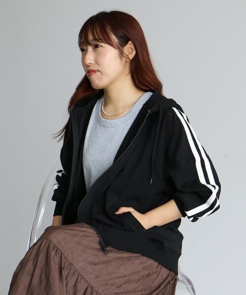 CRAFT STANDARD BOUTIQUE（クラフトスタンダードブティック）の「【DRY-MIX】吸水速乾/UVケア/抗ピル トラックパーカー＜ユニセックス＞（パーカー・レディース・ブラック/オフホワイト/グレイッシュベージュ・M/S/L）」の5枚目の写真