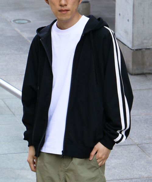 CRAFT STANDARD BOUTIQUE（クラフトスタンダードブティック）の「【DRY-MIX】吸水速乾/UVケア/抗ピル トラックパーカー＜ユニセックス＞（パーカー・レディース・ブラック/オフホワイト/グレイッシュベージュ・M/S/L）」の16枚目の写真