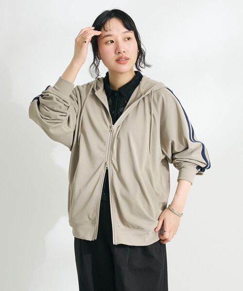 CRAFT STANDARD BOUTIQUE（クラフトスタンダードブティック）の「【DRY-MIX】吸水速乾/UVケア/抗ピル トラックパーカー＜ユニセックス＞（パーカー・レディース・ブラック/オフホワイト/グレイッシュベージュ・M/S/L）」の18枚目の写真