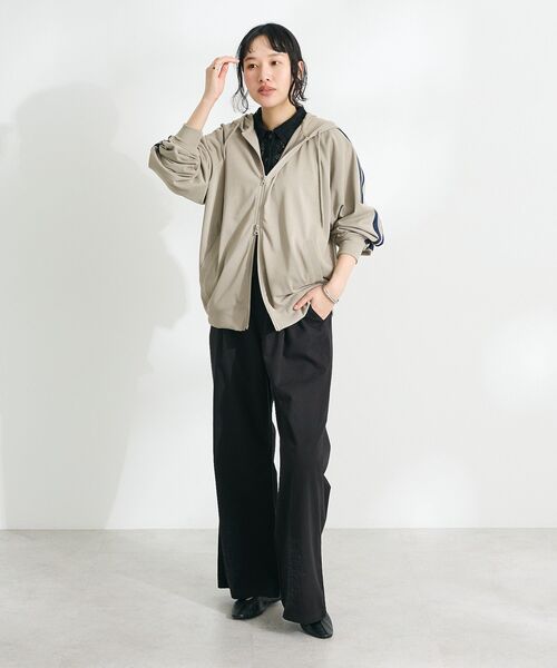 CRAFT STANDARD BOUTIQUE（クラフトスタンダードブティック）の「【DRY-MIX】吸水速乾/UVケア/抗ピル トラックパーカー＜ユニセックス＞（パーカー・レディース・ブラック/オフホワイト/グレイッシュベージュ・M/S/L）」の21枚目の写真