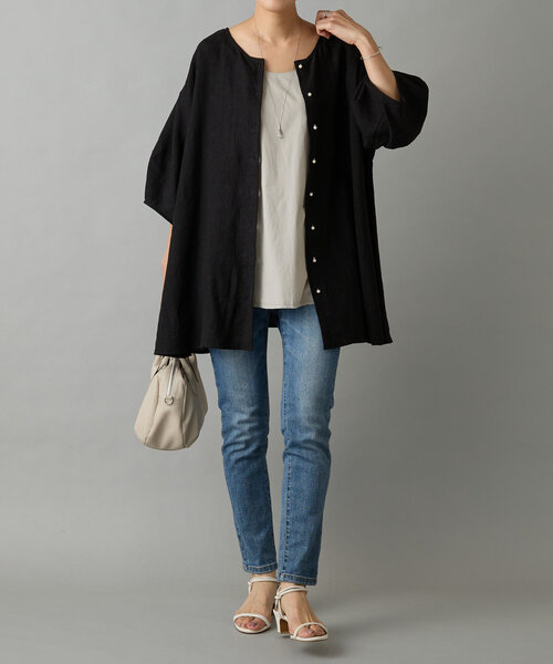 BEARDSLEY（ビアズリー）の「パールボタンリネン前後ブラウス（シャツ/ブラウス・レディース・ホワイト/ブラック・FREE）」の4枚目の写真