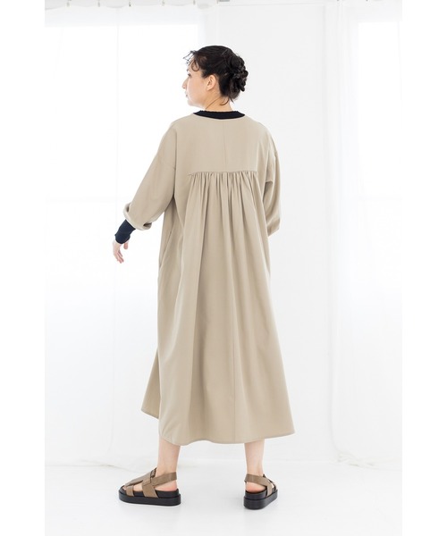 OSMOSIS（オズモーシス）の「切替ギャザーワンピース（ワンピース・レディース・その他/ベージュ/ブラック・ONE SIZE）」の7枚目の写真