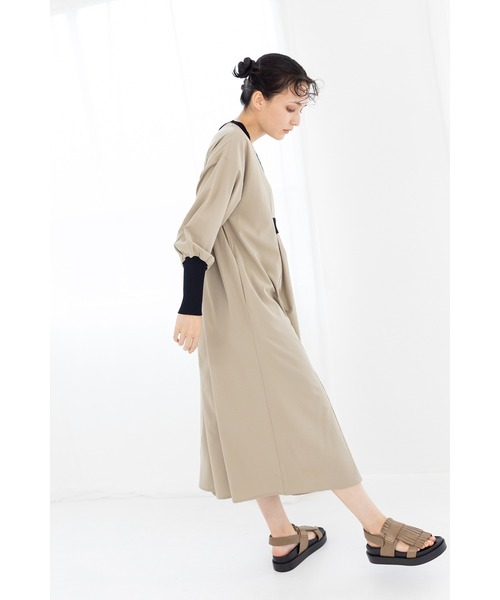 OSMOSIS（オズモーシス）の「切替ギャザーワンピース（ワンピース・レディース・その他/ベージュ/ブラック・ONE SIZE）」の8枚目の写真