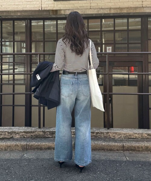 fredy emue(フレディエミュ)の「ハイツイストコットンコンパクトロンTシャツ(Tシャツ/カットソー・レディース・ホワイト系その他/イエロー/ブラック/グレイッシュベージュ/オフホワイト・38)」の17枚目の写真