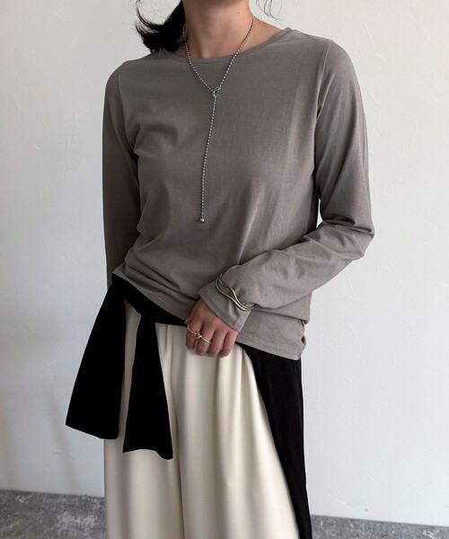 fredy emue(フレディエミュ)の「ハイツイストコットンコンパクトロンTシャツ(Tシャツ/カットソー・レディース・ホワイト系その他/イエロー/ブラック/グレイッシュベージュ/オフホワイト・38)」の8枚目の写真