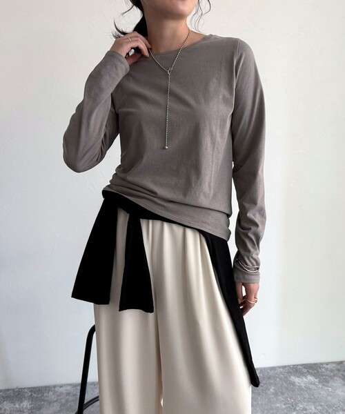 fredy emue(フレディエミュ)の「ハイツイストコットンコンパクトロンTシャツ(Tシャツ/カットソー・レディース・ホワイト系その他/イエロー/ブラック/グレイッシュベージュ/オフホワイト・38)」の9枚目の写真