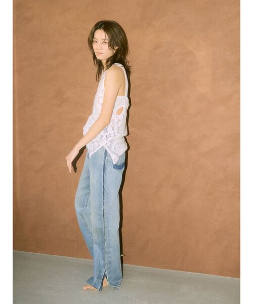 Ungrid（アングリッド）の「【Htage】バックポケットデザインフレアデニム（デニムパンツ・レディース・ブルー・24inch/25inch/26inch）」の2枚目の写真