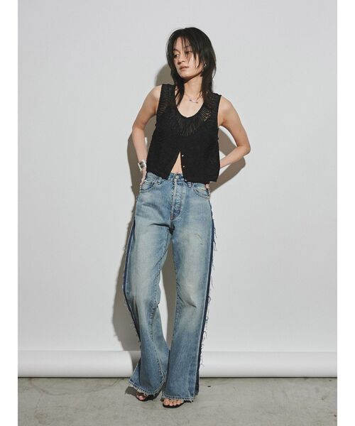 Ungrid（アングリッド）の「【Htage】バックポケットデザインフレアデニム（デニムパンツ・レディース・ブルー・24inch/25inch/26inch）」の16枚目の写真