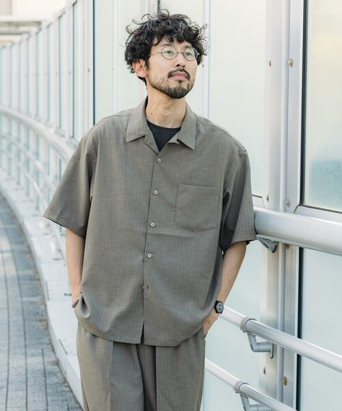 FREAK'S STORE（フリークスストア）の「FREAK’S STORE/フリークスストア Reflax 機能性素材 リラックスフィット ストライプ オープンカラーシャツ ショートスリーブ/吸水速乾/イージーケア/UVカット/接触冷感/エコ素材/ストレ（シャツ/ブラウス・メンズ・オフホワイト/オリーブ・SMALL/MEDIUM/LARGE）」の3枚目の写真