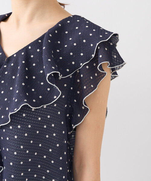 La boutique BonBon(ラブティックボンボン)の「【最強愛されブラウス】ドットラッフルブラウス(シャツ/ブラウス・レディース・オフホワイト/ネイビー・FREE)」の19枚目の写真