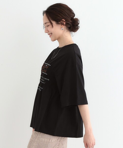 胸シャーリング ロゴTシャツ（Tシャツ/カットソー）｜Cutie