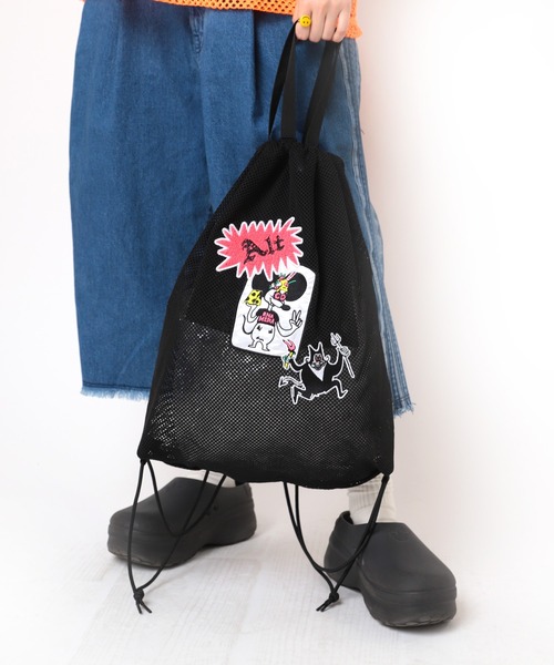 RNA（アールエヌエー）の「E5105 メッシュナップサック（バックパック/リュック・レディース・オレンジ/ブラック/ターコイズブルー・FREE）」の4枚目の写真